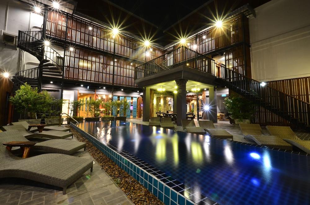 Lap Roi Karon Beachfront By Shanaya Zewnętrze zdjęcie