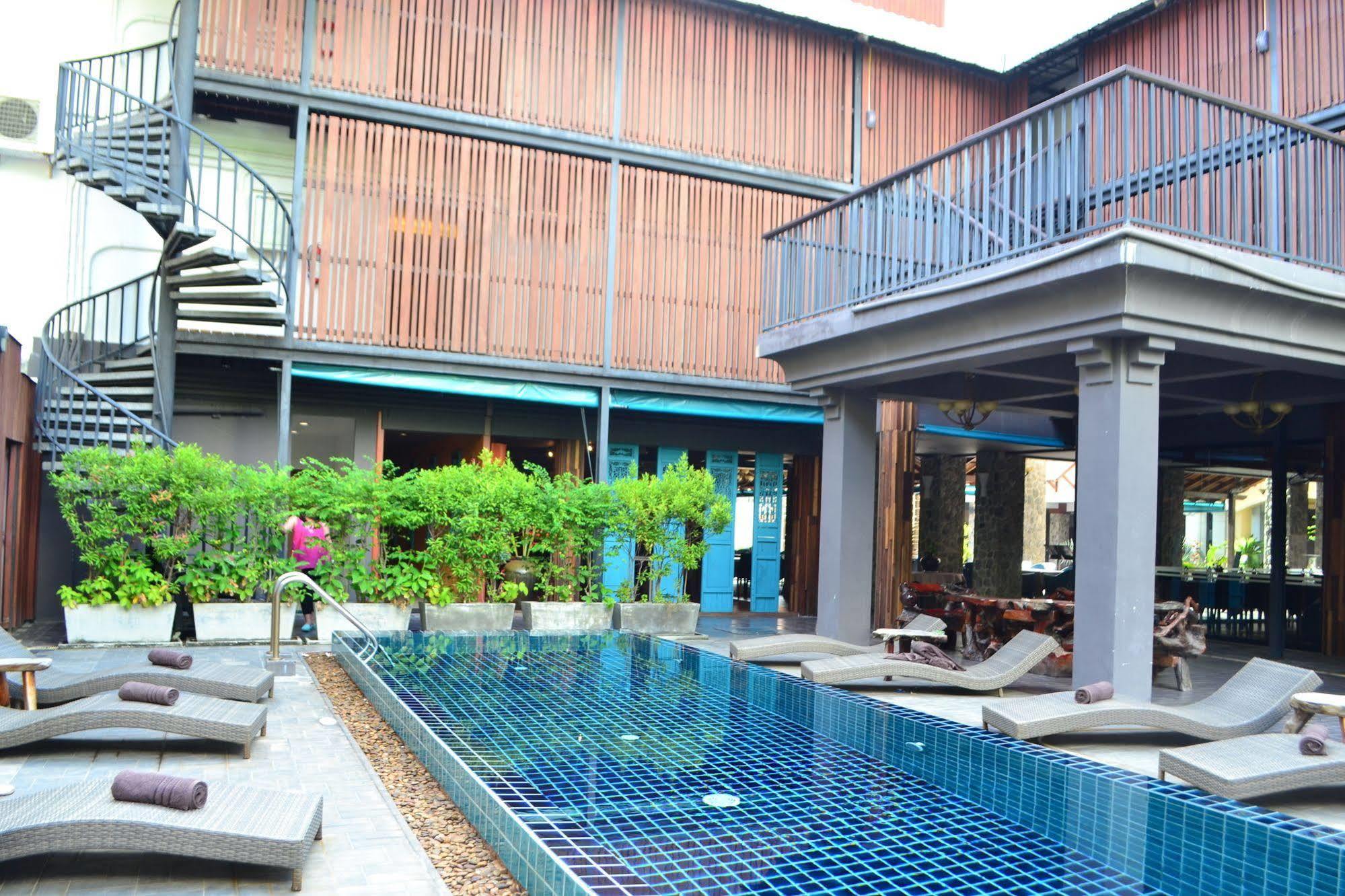 Lap Roi Karon Beachfront By Shanaya Zewnętrze zdjęcie